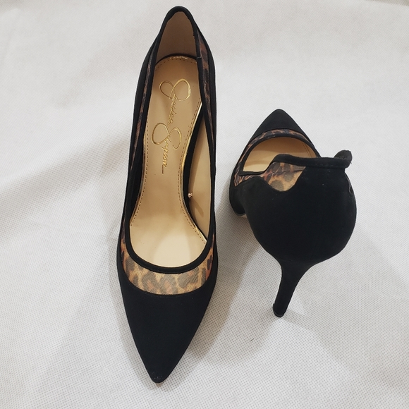 jessica simpson mesh pump